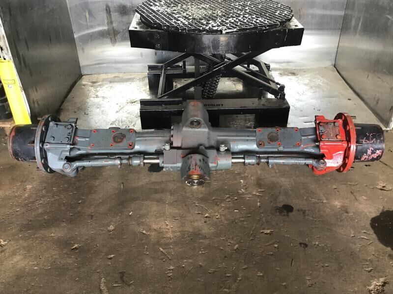 Liebherr APLB755 - Priekšējā ass: foto 1 Liebherr APLB755 - Priekšējā ass: foto 1