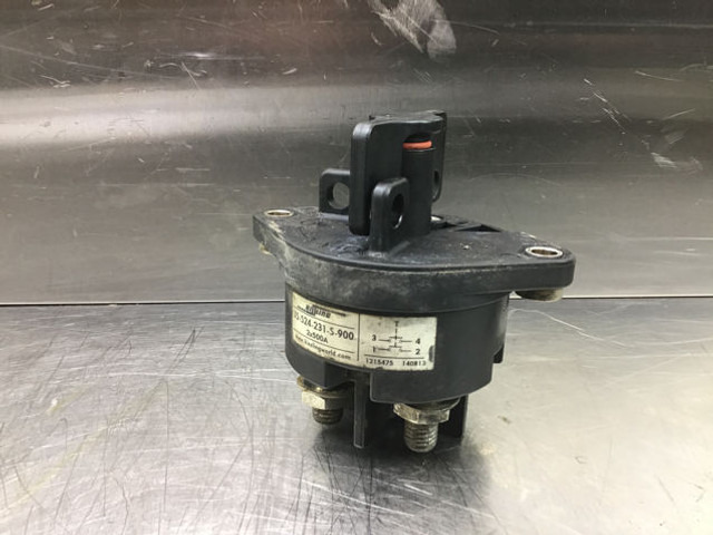 Elektrosistēma Liebherr Battery Switch: foto 1