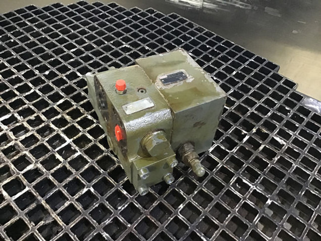 Liebherr Brake Valve - Hidraulika: foto 1 Liebherr Brake Valve - Hidraulika: foto 1