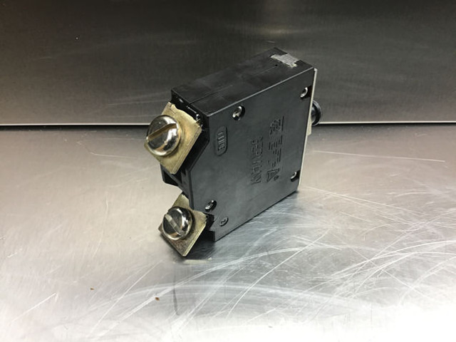 Liebherr Cable Protection Switch - Elektrosistēma: foto 4 Liebherr Cable Protection Switch - Elektrosistēma: foto 4