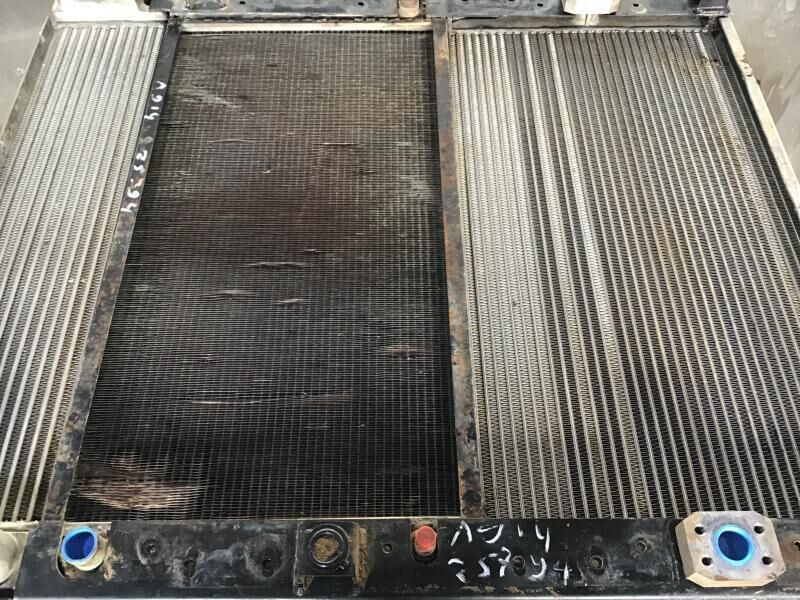 Liebherr Combined Radiator - Radiators: foto 2 Liebherr Combined Radiator - Radiators: foto 2