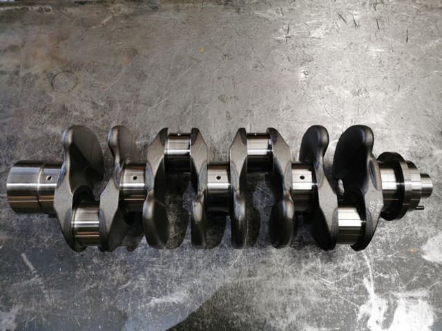 Liebherr Crankshaft D934L - Kloķvārpsta: foto 1 Liebherr Crankshaft D934L - Kloķvārpsta: foto 1