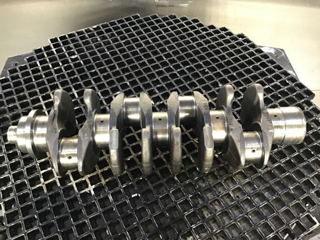 Liebherr Crankshaft D934S - Kloķvārpsta: foto 2 Liebherr Crankshaft D934S - Kloķvārpsta: foto 2