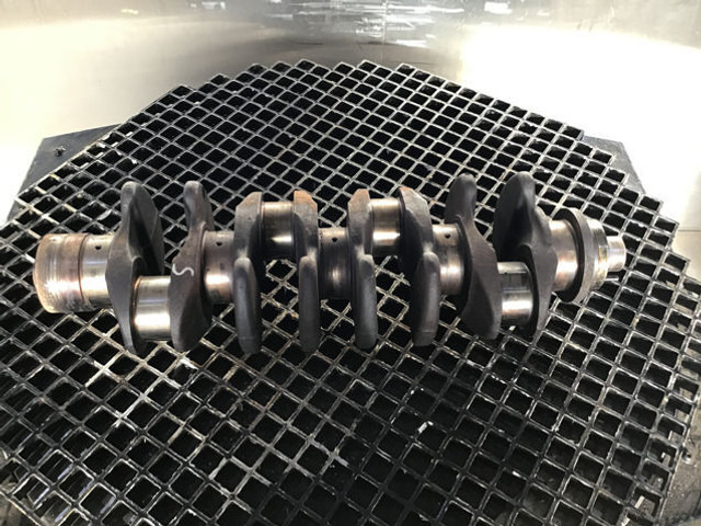 Liebherr Crankshaft D934S - Kloķvārpsta: foto 3 Liebherr Crankshaft D934S - Kloķvārpsta: foto 3