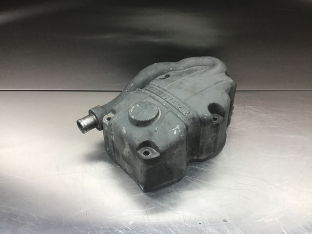 Liebherr Cylinderhead Cover - Cilindru bloks: foto 2 Liebherr Cylinderhead Cover - Cilindru bloks: foto 2