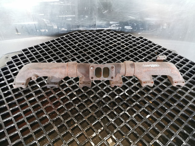 Liebherr Exhaust Pipe - Izpūtējs: foto 5 Liebherr Exhaust Pipe - Izpūtējs: foto 5