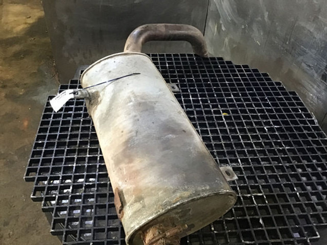 Liebherr Exhaust Silencer - Trokšņa slāpētājs: foto 1 Liebherr Exhaust Silencer - Trokšņa slāpētājs: foto 1
