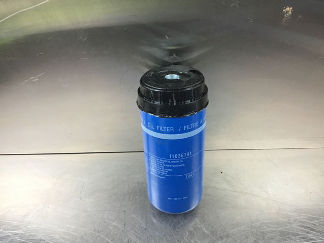 Liebherr Filter - Eļļas filtrs: foto 1 Liebherr Filter - Eļļas filtrs: foto 1