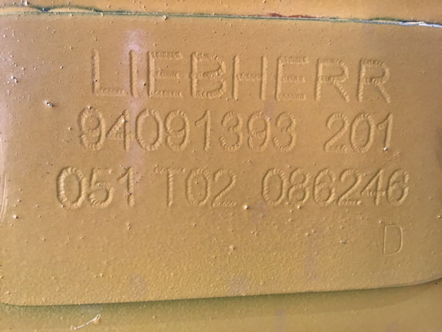 Liebherr Fuel Tank - Degvielas tvertne: foto 4 Liebherr Fuel Tank - Degvielas tvertne: foto 4