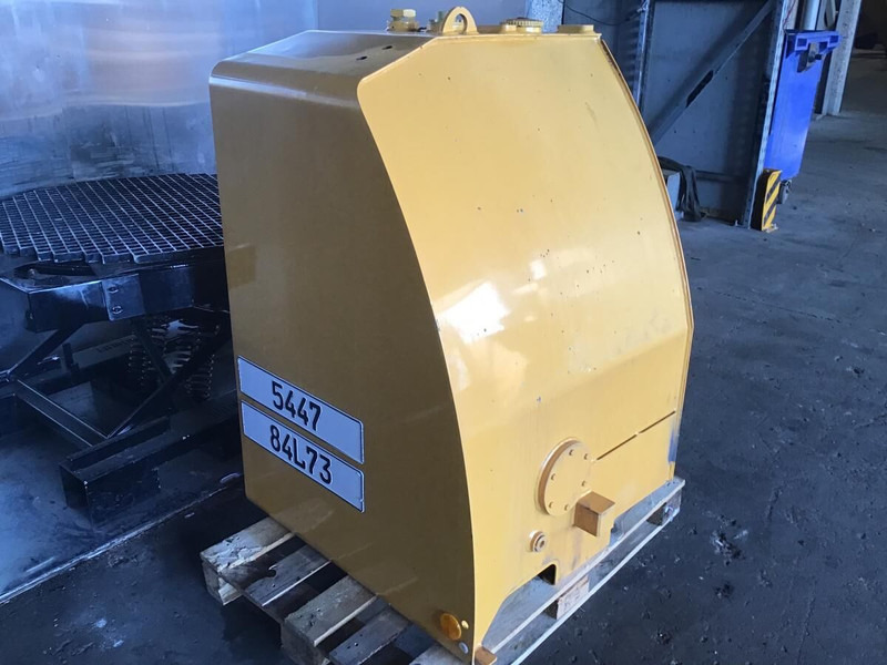 Liebherr Fuel Tank - Degvielas tvertne: foto 3 Liebherr Fuel Tank - Degvielas tvertne: foto 3