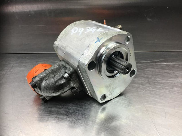 Liebherr Gear Pump - Hidrauliskais sūknis: foto 3 Liebherr Gear Pump - Hidrauliskais sūknis: foto 3