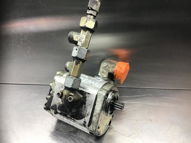 Liebherr Gear Pump - Hidrauliskais sūknis: foto 2 Liebherr Gear Pump - Hidrauliskais sūknis: foto 2