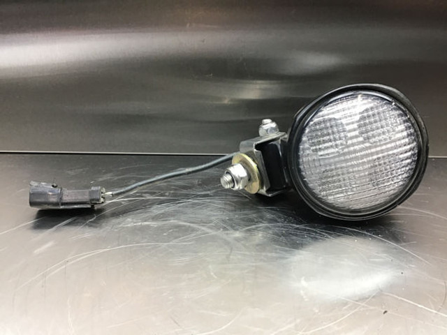 Liebherr Head Light - Tuvās gaismas: foto 1 Liebherr Head Light - Tuvās gaismas: foto 1