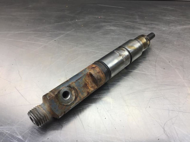 Liebherr Injection Nozzle 632 A1 - Degvielas filtrs: foto 4 Liebherr Injection Nozzle 632 A1 - Degvielas filtrs: foto 4