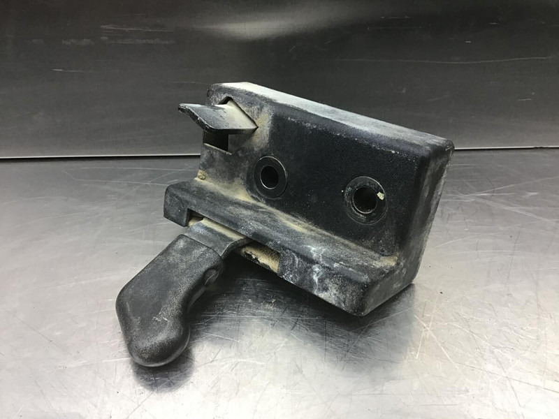 Liebherr Lock Right - Virsbūve un ārpuse: foto 2 Liebherr Lock Right - Virsbūve un ārpuse: foto 2