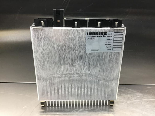 Jaunā Elektroniskais vadības bloks (ECU) Liebherr Motor Control Device: foto 13