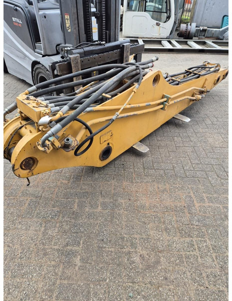 Liebherr - Virsbūve un ārpuse: foto 1 Liebherr - Virsbūve un ārpuse: foto 1