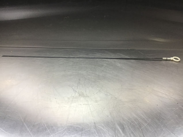 Liebherr Oil Dipstick - Dzinējs un rezerves daļas: foto 4 Liebherr Oil Dipstick - Dzinējs un rezerves daļas: foto 4