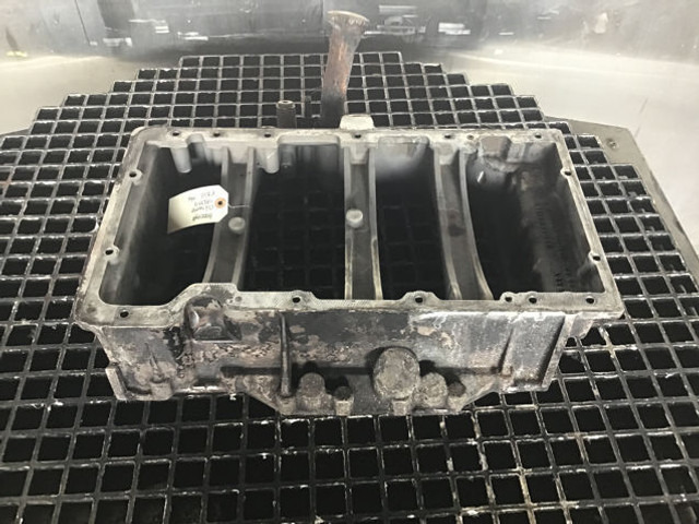Liebherr Oil Sump - Eļļas filtrs: foto 1 Liebherr Oil Sump - Eļļas filtrs: foto 1