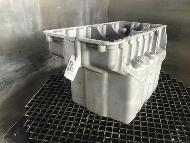 Liebherr Oil Sump - Karteris: foto 4 Liebherr Oil Sump - Karteris: foto 4