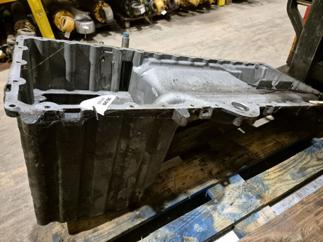 Liebherr Oil Sump - Karteris: foto 5 Liebherr Oil Sump - Karteris: foto 5