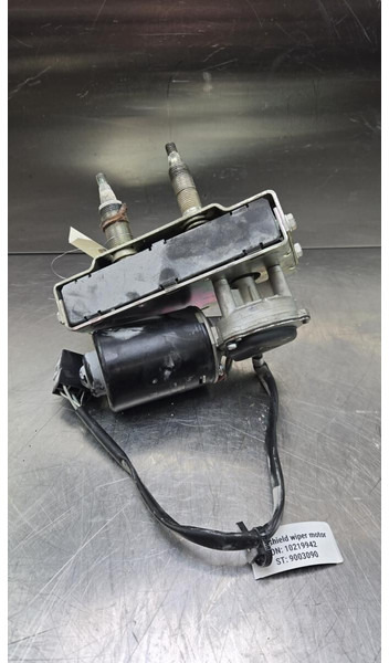 Liebherr PR766 - Stikla tīrītājs: foto 2 Liebherr PR766 - Stikla tīrītājs: foto 2