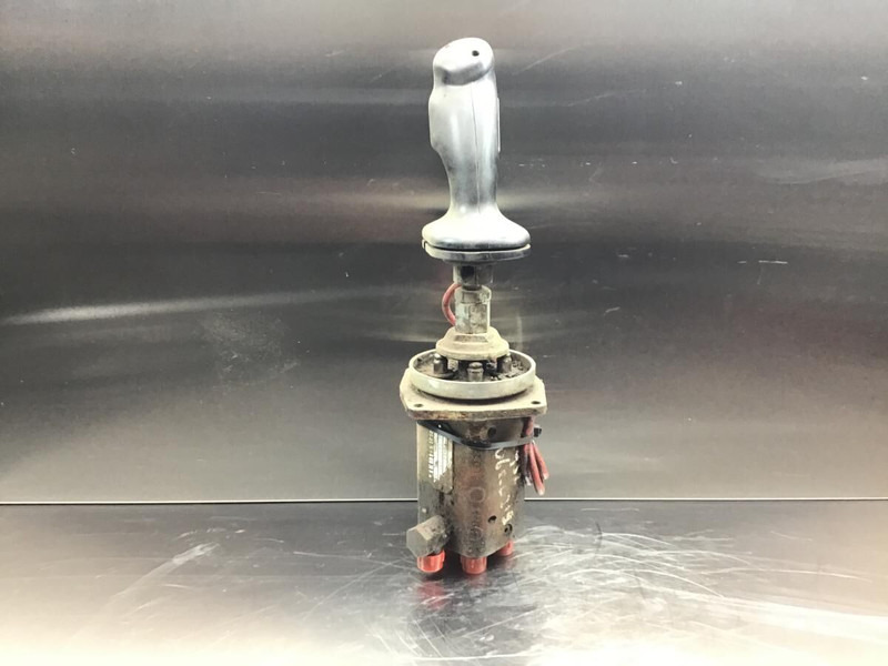 Liebherr Pilot Control Unit - Pārnesumu svira: foto 1 Liebherr Pilot Control Unit - Pārnesumu svira: foto 1