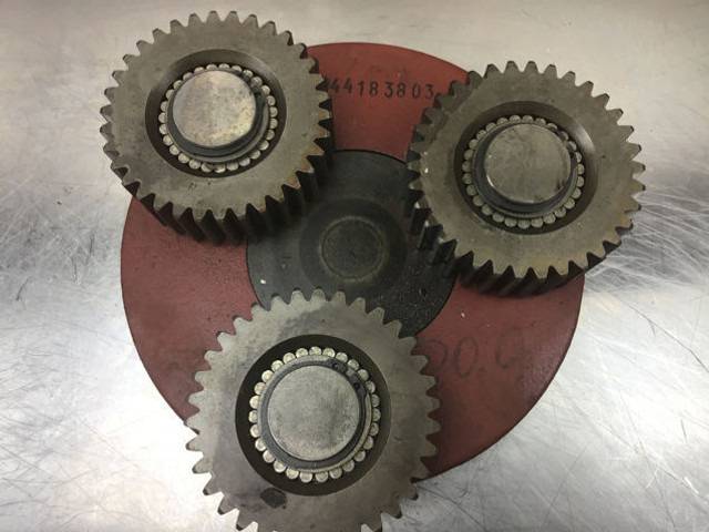 Liebherr Planetary Carrier - Piekare: foto 4 Liebherr Planetary Carrier - Piekare: foto 4