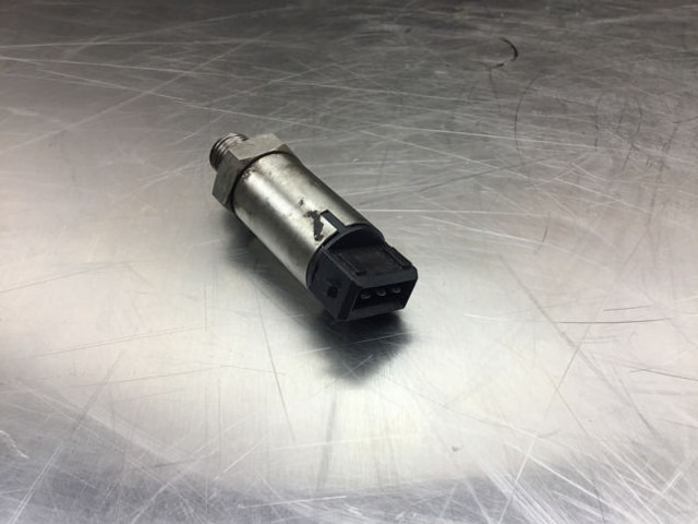 Sensors Liebherr Pressure Transmitter: foto 11