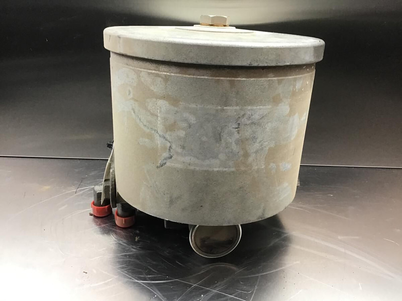 Liebherr R900 Li - Hidrauliskais filtrs: foto 1 Liebherr R900 Li - Hidrauliskais filtrs: foto 1