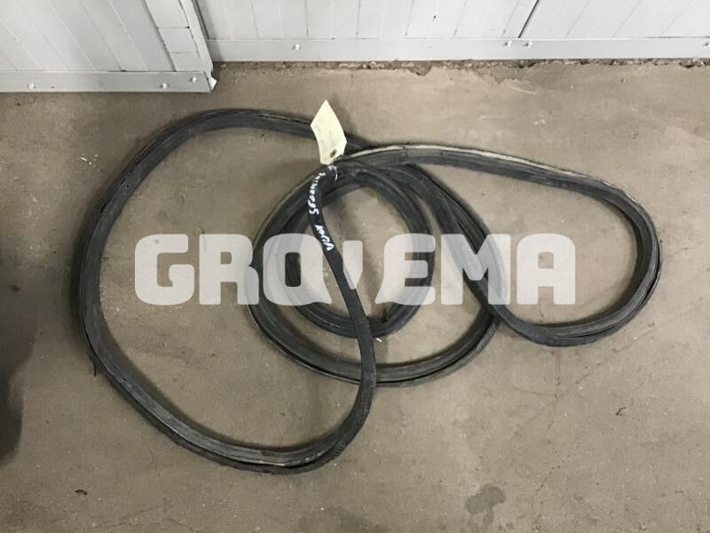 Liebherr R900 Li / R914HDSL / R914B / R912HDSL / R912 Li / R904 / R902 Li / R922 / A904 Li / A904 INDUSTRIAL / A902 Li / A900C Li / A900B - Kabīne un interjers: foto 3 Liebherr R900 Li / R914HDSL / R914B / R912HDSL / R912 Li / R904 / R902 Li / R922 / A904 Li / A904 INDUSTRIAL / A902 Li / A900C Li / A900B - Kabīne un interjers: foto 3