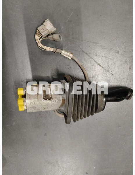 Liebherr R946 LC / R946 NLC / R924 COMPACT - Hidraulika: foto 4 Liebherr R946 LC / R946 NLC / R924 COMPACT - Hidraulika: foto 4