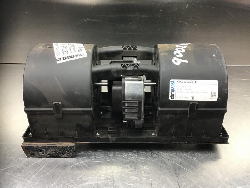 Liebherr R946 LC / R946 NLC / R956 / R976 / R926 LC / R920 / R920 LC - Salona ventilators: foto 1 Liebherr R946 LC / R946 NLC / R956 / R976 / R926 LC / R920 / R920 LC - Salona ventilators: foto 1