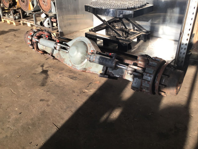 Liebherr REAR AXLE - Asis un rezerves daļas: foto 1 Liebherr REAR AXLE - Asis un rezerves daļas: foto 1