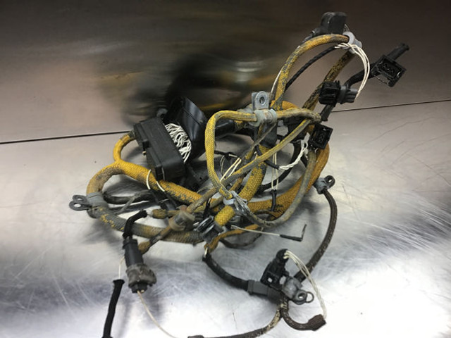 Liebherr Wiring Harness - Kabeļis/ Vadis: foto 3 Liebherr Wiring Harness - Kabeļis/ Vadis: foto 3
