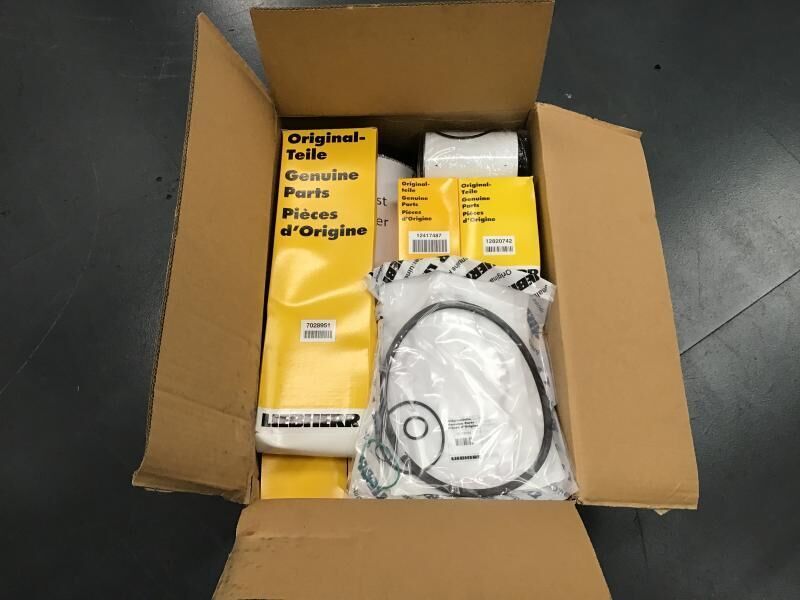 Liebherr Service Kit 2000 hours R906/R916/R926 - Rezerves daļa: foto 2 Liebherr Service Kit 2000 hours R906/R916/R926 - Rezerves daļa: foto 2