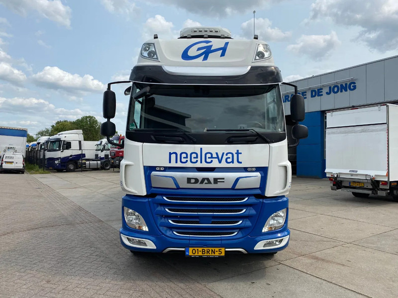 DAF CF 370 SSC / 6x2/4 / Boorden / Stand Airco - Kravas automašīna ar tentu: foto 2 DAF CF 370 SSC / 6x2/4 / Boorden / Stand Airco - Kravas automašīna ar tentu: foto 2