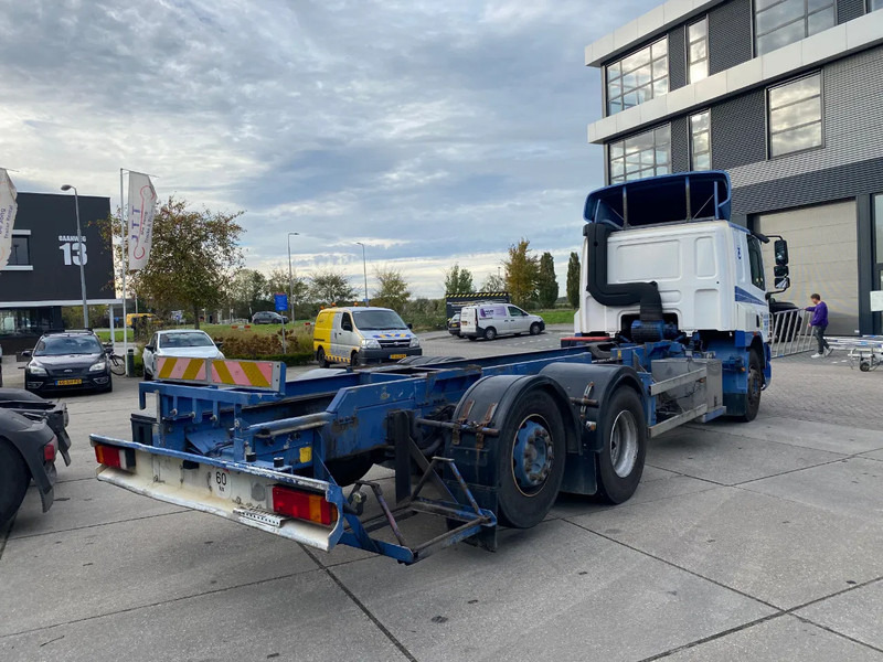 DAF CF 75.310 / Manual / Euro 3 - Šasija kravas automašīna: foto 4 DAF CF 75.310 / Manual / Euro 3 - Šasija kravas automašīna: foto 4