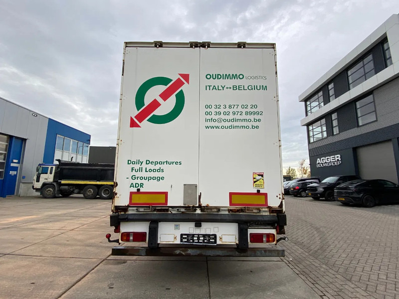 Krone SD 27 / Closed Box / Mercedes + Disc - Puspiekabe slēgtā virsbūve: foto 2 Krone SD 27 / Closed Box / Mercedes + Disc - Puspiekabe slēgtā virsbūve: foto 2