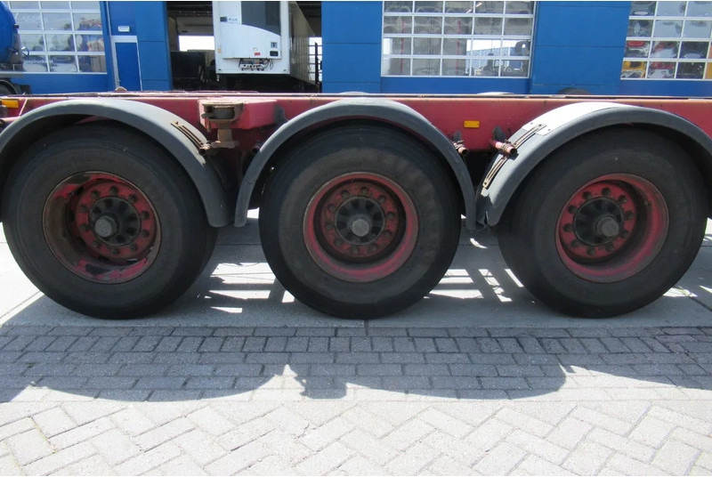 Puspiekabe noņemamā virsbūve/ Konteineru vedējs Renders Container Chassis / Extendable on rear / BPW + drum: foto 6