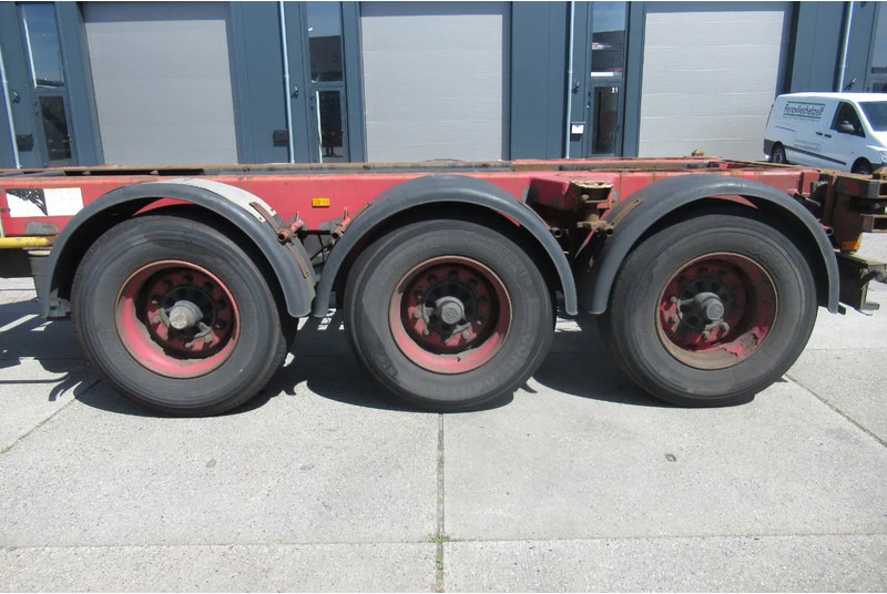 Renders Container Chassis / Extendable on rear / BPW + drum - Puspiekabe noņemamā virsbūve/ Konteineru vedējs: foto 5 Renders Container Chassis / Extendable on rear / BPW + drum - Puspiekabe noņemamā virsbūve/ Konteineru vedējs: foto 5