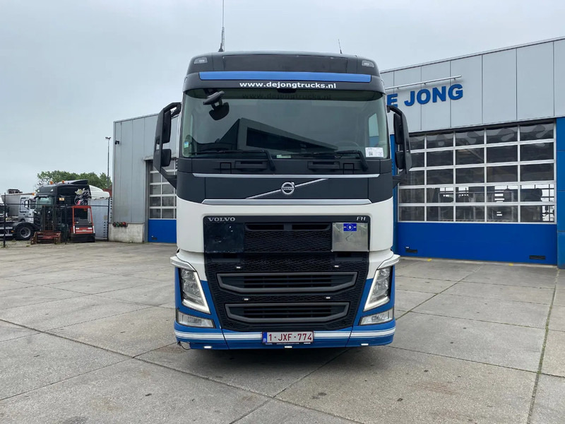 Volvo FH 13.420 Globetrotter / ADR / Stand Airco - Vilcējs: foto 2 Volvo FH 13.420 Globetrotter / ADR / Stand Airco - Vilcējs: foto 2