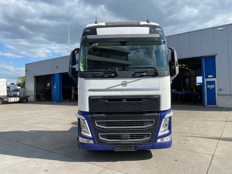 Volvo FH 13.500 Globetrotter XL / I-Park Cool / 2x Tank / Euro 6D - Vilcējs: foto 2 Volvo FH 13.500 Globetrotter XL / I-Park Cool / 2x Tank / Euro 6D - Vilcējs: foto 2