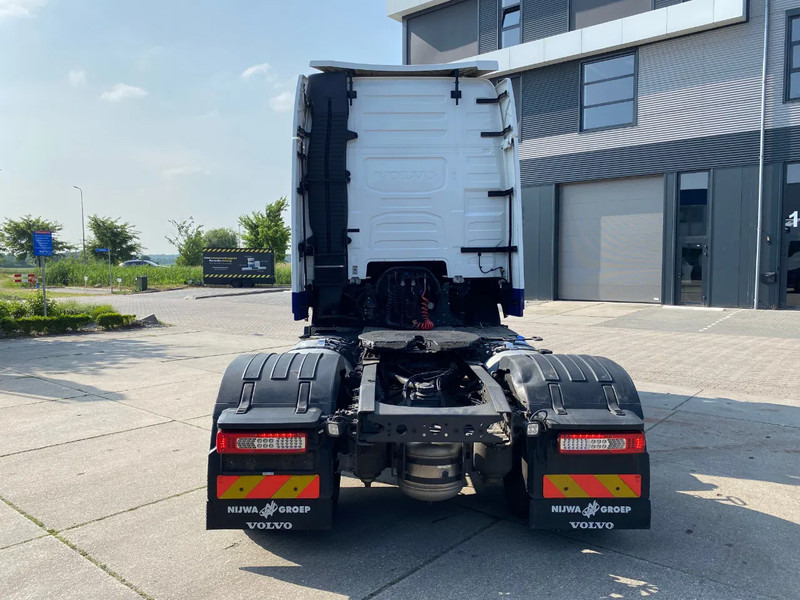Volvo FH 13.500 Globetrotter XL / I-parkCool / 2x Tank - Vilcējs: foto 5 Volvo FH 13.500 Globetrotter XL / I-parkCool / 2x Tank - Vilcējs: foto 5