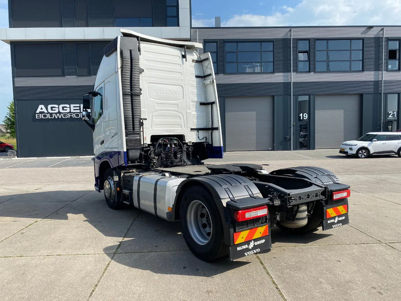 Volvo FH 13.500 Globetrotter XL / I-parkCool / 2x Tank - Vilcējs: foto 4 Volvo FH 13.500 Globetrotter XL / I-parkCool / 2x Tank - Vilcējs: foto 4
