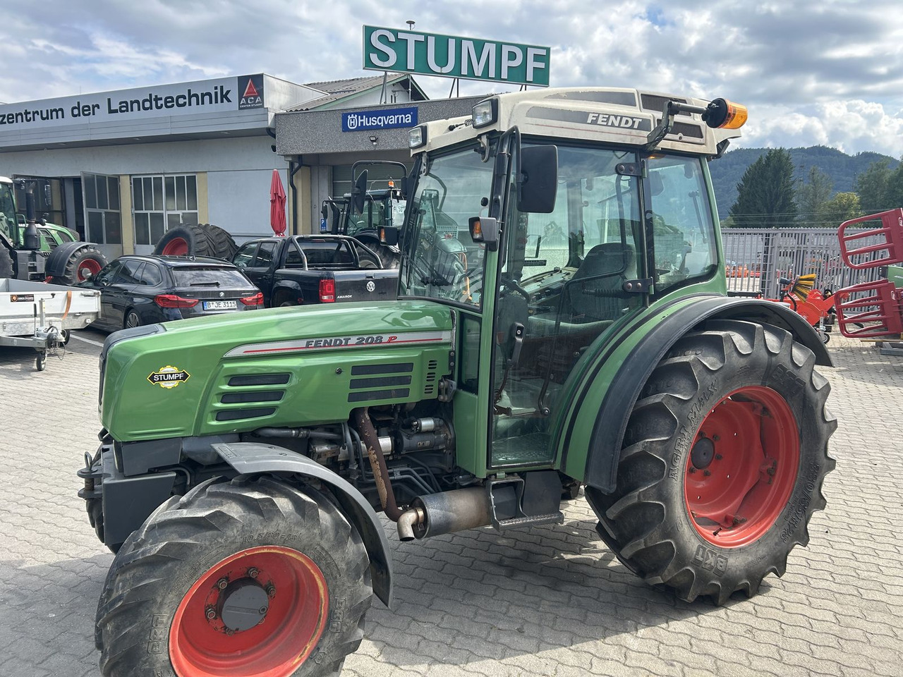 Fendt Farmer 208 PA - Traktors: foto 4 Fendt Farmer 208 PA - Traktors: foto 4