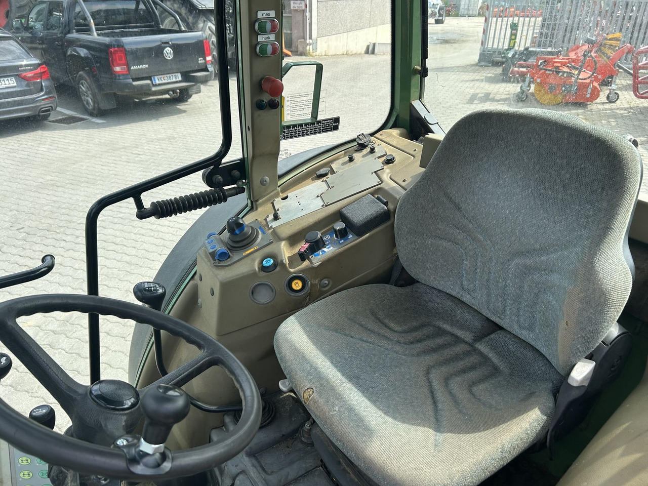 Fendt Farmer 208 PA - Traktors: foto 5 Fendt Farmer 208 PA - Traktors: foto 5