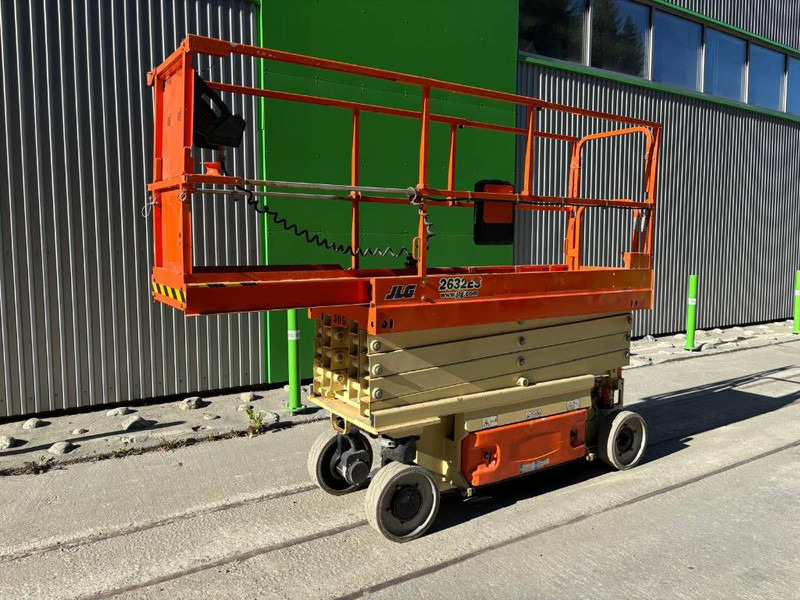 JLG 2632 ES - Šķērveida pacēlājs: foto 2 JLG 2632 ES - Šķērveida pacēlājs: foto 2