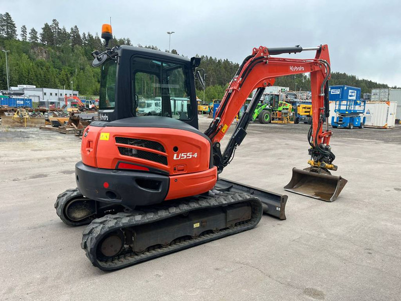 Kubota U 55-4 - Mini-ekskavators: foto 4 Kubota U 55-4 - Mini-ekskavators: foto 4