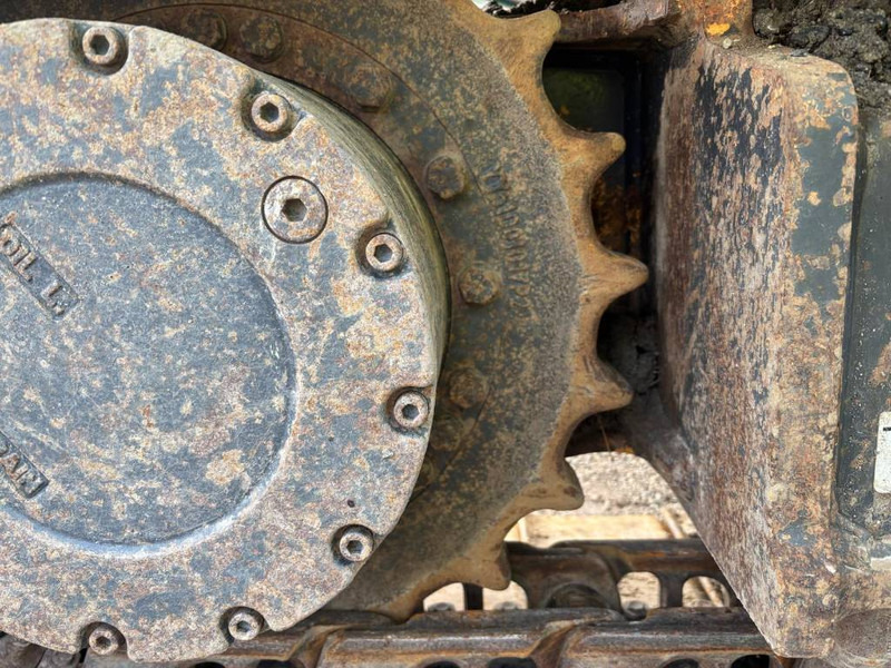 Kāpurķēžu ekskavators SOLD !! Kobelco SK 140 SRLC-7: foto 16 Kāpurķēžu ekskavators SOLD !! Kobelco SK 140 SRLC-7: foto 16